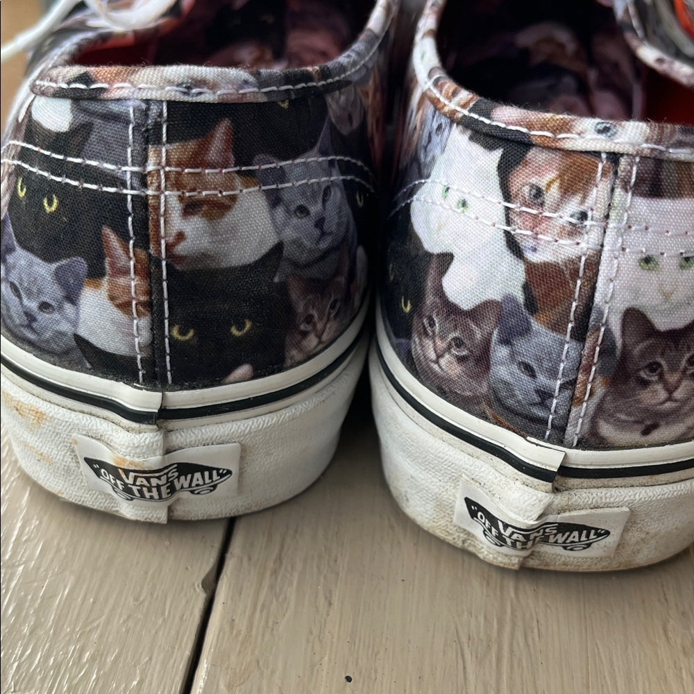Vans Cat Print Low-Top Sneakers in White and Orange - Picture 6 of 8